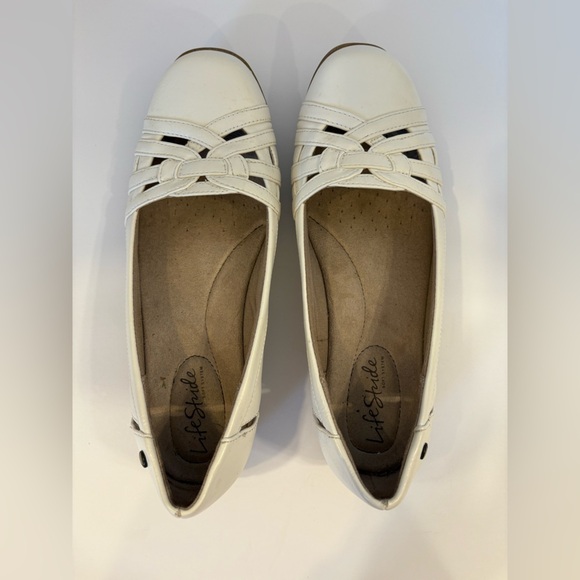 Life Stride Soft Systems white slide-on loafers size 7.5 M - Picture 8 of 10